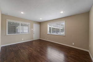 Newport-in-Dallas 25